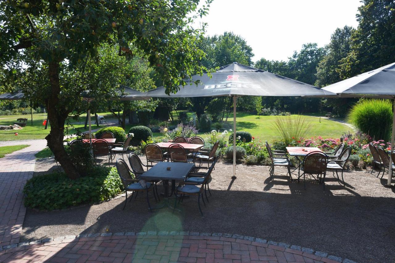 Land-Gut-Hotel Allerhof Frankenfeld Exterior photo